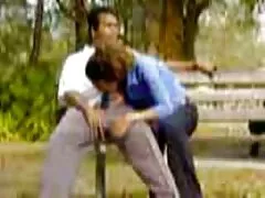 یک فاحشه بامزه صبح گربه شاخدار خود را با ویبراتور خشنود می کند دانلود فیلمهای سینمایی سکسی