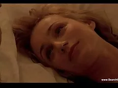 مردی روی صورت دختری با بیکینی تمام دانلود فیلمهای سینمای سکسی شد