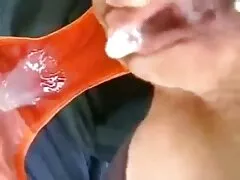 فلیسیا بور و لاغر خودش را نوازش می کند فیلم سینمایی سکسی خارجی