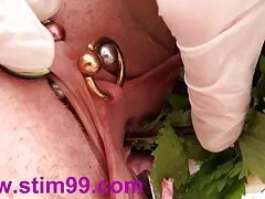 پسر جوان 18 ساله فیلم سینمایی هندی سکسی دهان پیرزنی را می زند