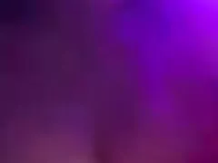 دختری دانلود فیلم پورن سینمایی با مشاعره بزرگ خودش را خودارضایی می کند