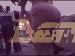 شارلوت یک عیار را شلاق می زند فیلم سکسی سینمایی خارجی و با سوزن های تیز شکنجه می کند